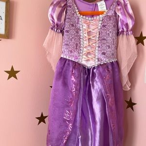 Rapunzel princess dress up